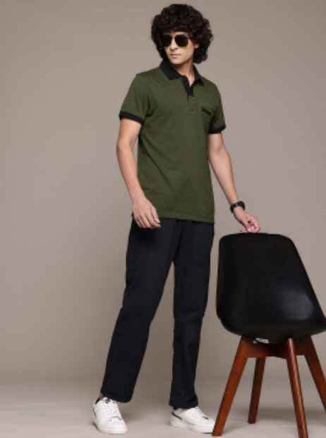 Roadster Men Polo Collar T-shirt
