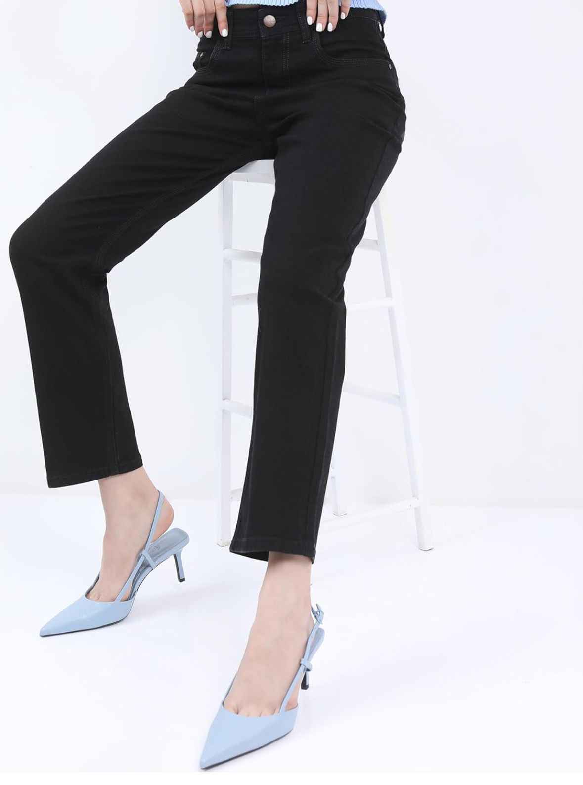 Women's Loose Mid Rise Jeans