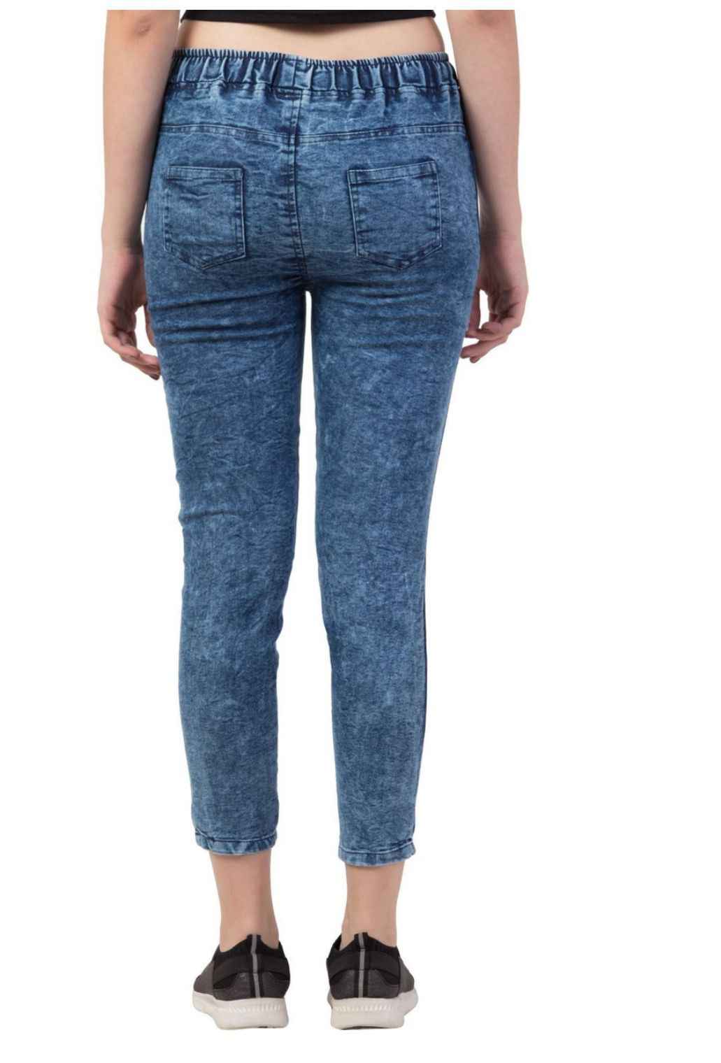 Women Jogger Fit Mid Rise Blue Jeans