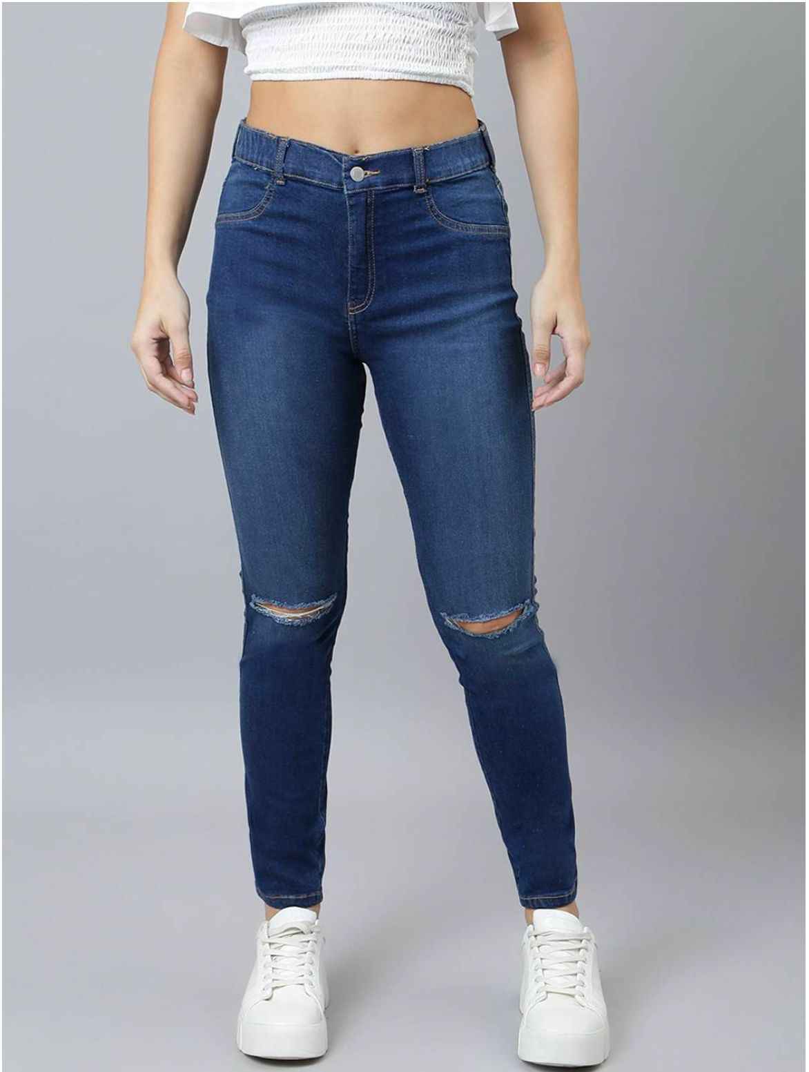 Women Skinny Fit High-Rise Slash Knee Light Fade Stretchable Jeans