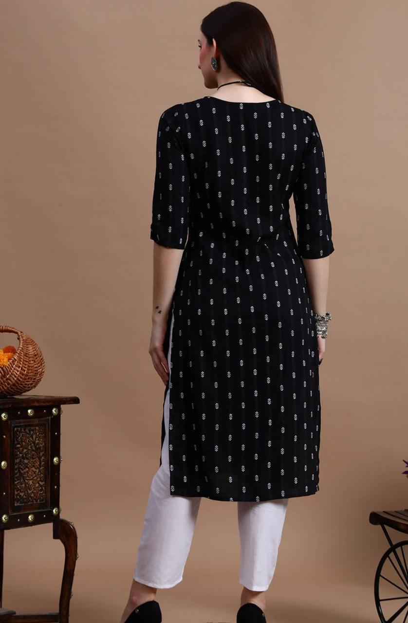Floral Embroidered Straight Kurta