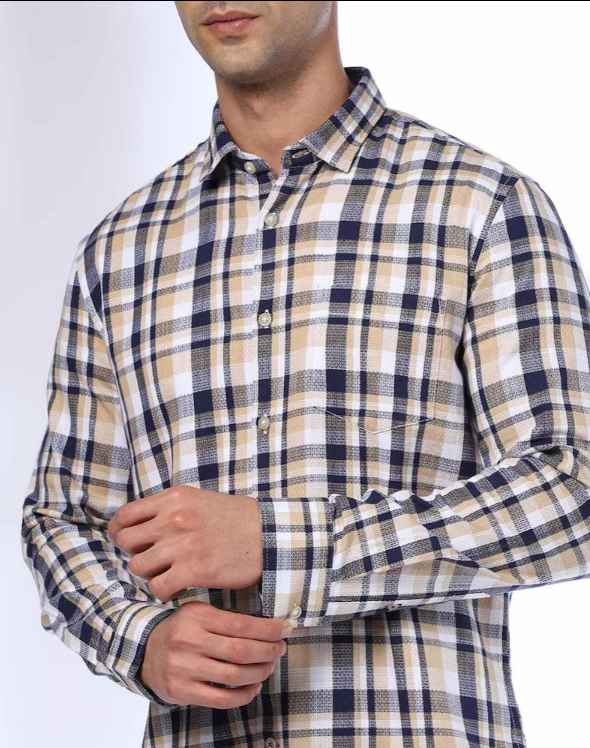 Men Checked Slim Fit Shirt