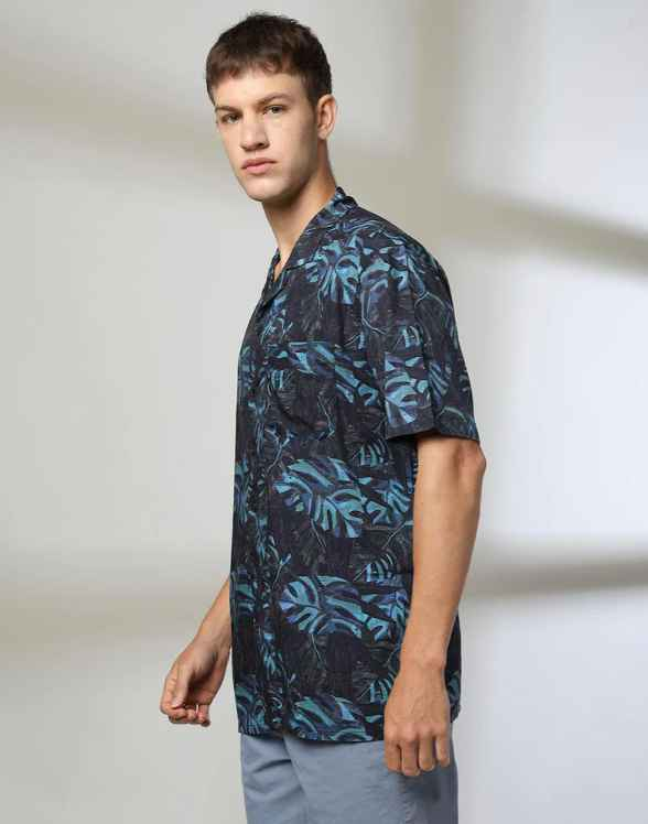 Netplay Men Tropical Print Regular Fit Shirt