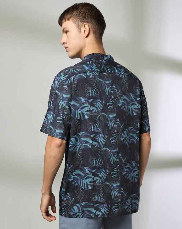 Netplay Men Tropical Print Regular Fit Shirt