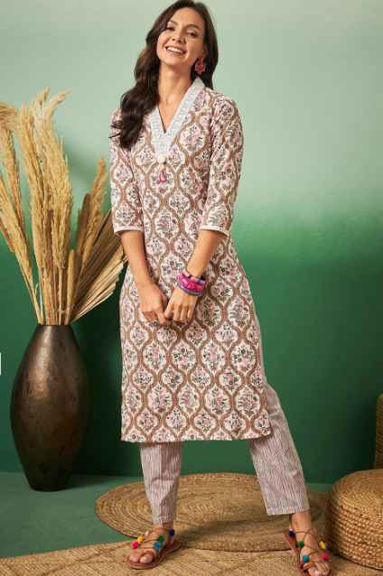 Sangria Floral Printed V-Neck Kurta With Trousers