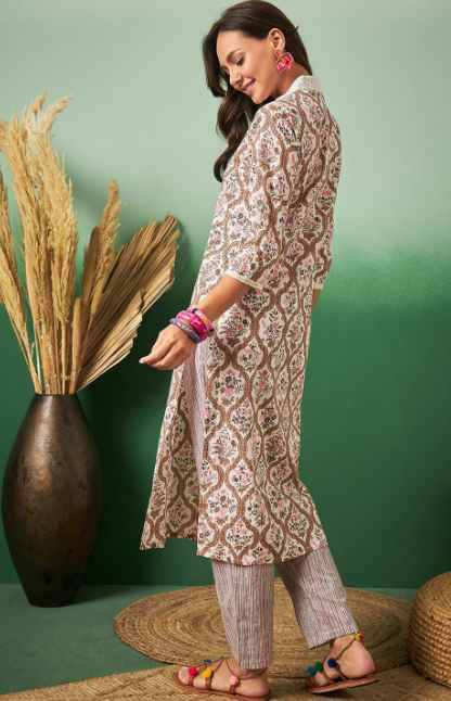 Sangria Floral Printed V-Neck Kurta With Trousers