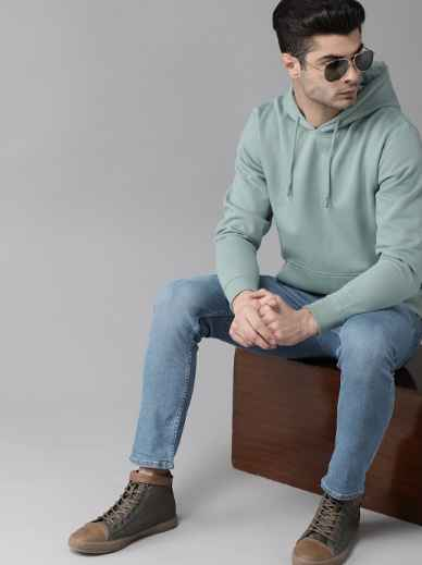 Roadster Men Green Solid Hooded Sweatshirt