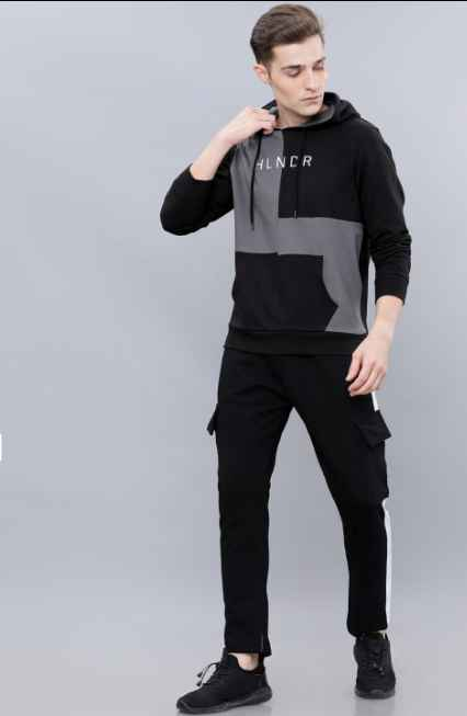 HIGHLANDER Men Black & Grey Colourblocked Hooded Sweatshirt