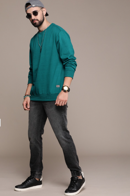 Roadster Men Solid Sweatshirt