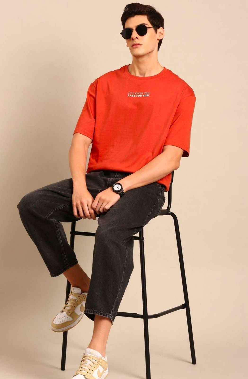 Men Printed Drop-Shoulder Sleeves oversized T-shirt