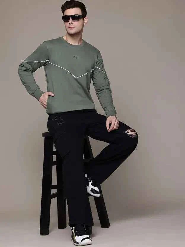 Men Full Sleeve Solid Sweatshirt